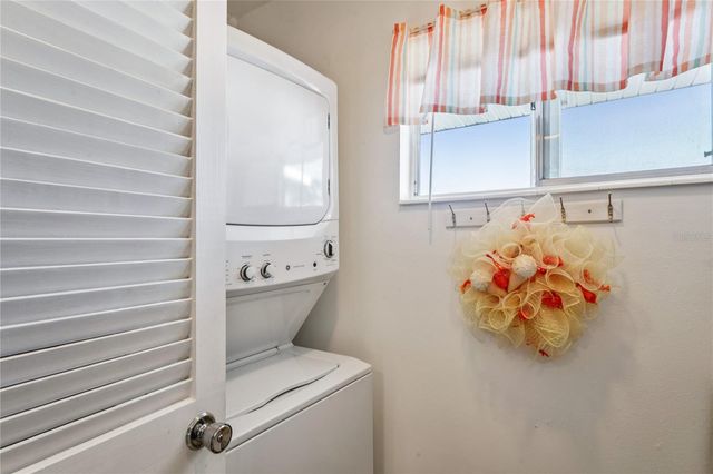 5873 PALM LANE B33, Bradenton, FL 34207