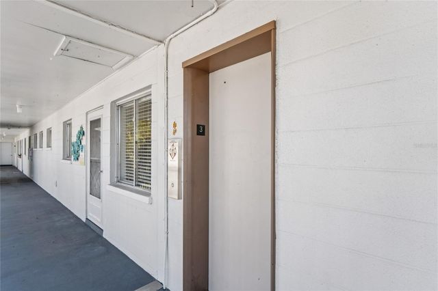 5873 PALM LANE B33, Bradenton, FL 34207