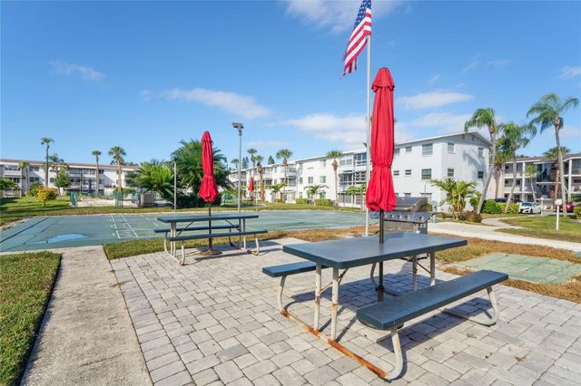 5873 PALM LANE B33, Bradenton, FL 34207