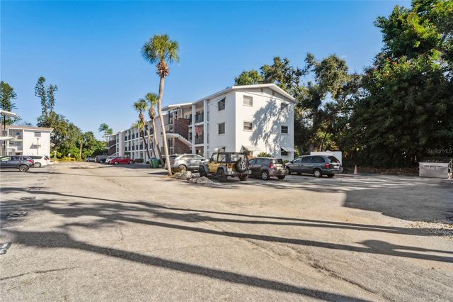 5873 PALM LANE B33, Bradenton, FL 34207