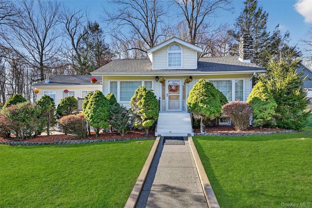 17 Pine Hill Road, Highland Mills, NY 10930