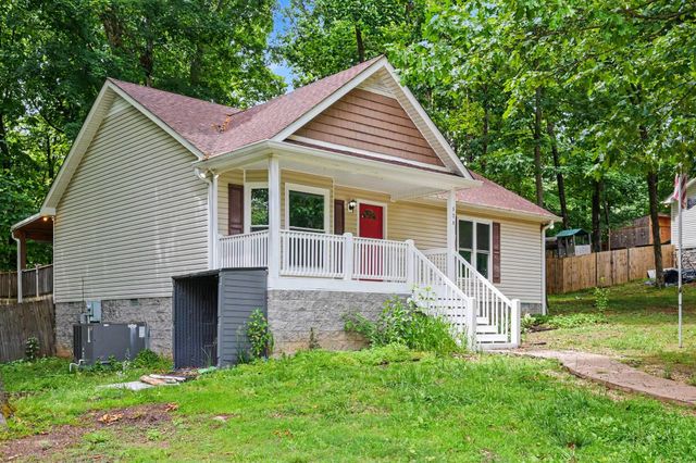 608 South Evening Shade, White Bluff, TN 37187