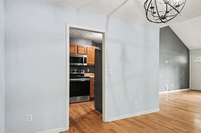 608 South Evening Shade, White Bluff, TN 37187