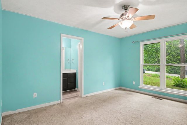 608 South Evening Shade, White Bluff, TN 37187