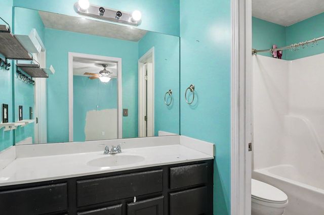 608 South Evening Shade, White Bluff, TN 37187