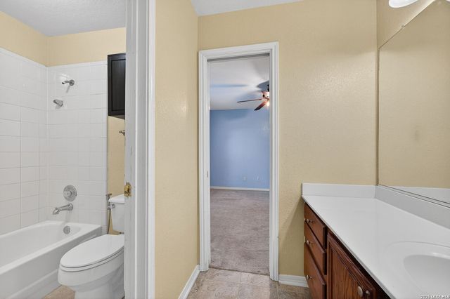 21007 LA PENA DR, San Antonio, TX 78258