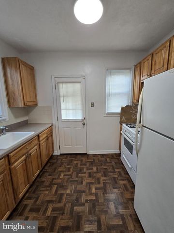 831 FANSHAW, Philadelphia, PA 19111