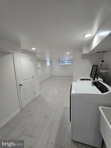 831 FANSHAW, Philadelphia, PA 19111