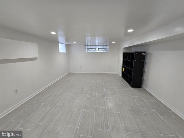 831 FANSHAW, Philadelphia, PA 19111