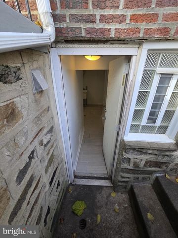 831 FANSHAW, Philadelphia, PA 19111