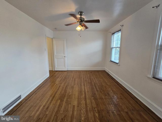 831 FANSHAW, Philadelphia, PA 19111