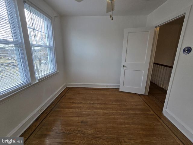 831 FANSHAW, Philadelphia, PA 19111