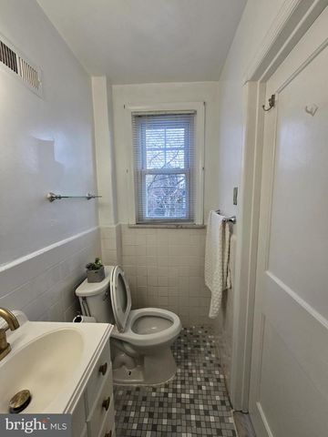 831 FANSHAW, Philadelphia, PA 19111