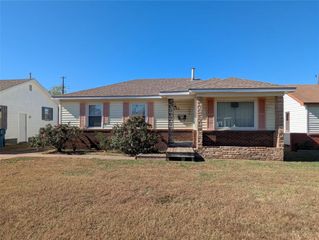 737 E Steed Drive, Midwest City, OK 73110