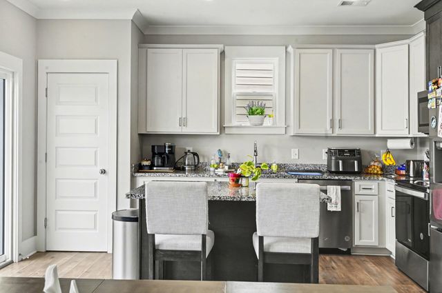 7579 Maggie Dr, Antioch, TN 37013