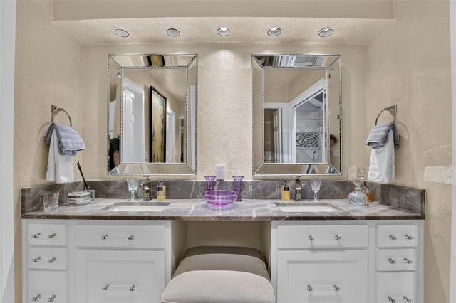 3605 Meadow Lark Lane, Oklahoma City, OK 73120