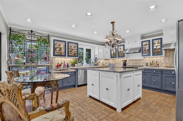 3605 Meadow Lark Lane, Oklahoma City, OK 73120