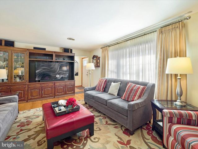 13405 MEADOWVIEW AVE, Waynesboro, PA 17268