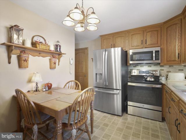 13405 MEADOWVIEW AVE, Waynesboro, PA 17268