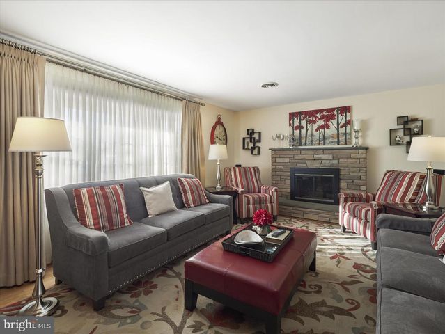 13405 MEADOWVIEW AVE, Waynesboro, PA 17268