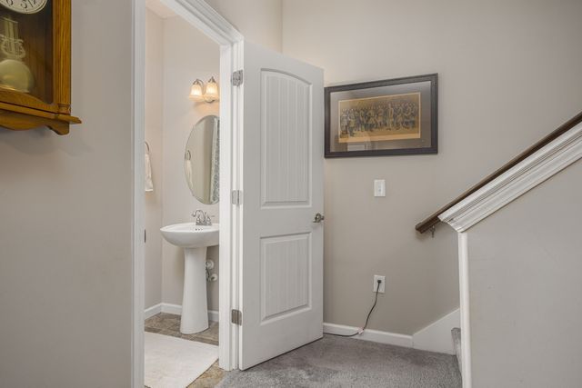 5350 Tony Lama Ln, Murfreesboro, TN 37128