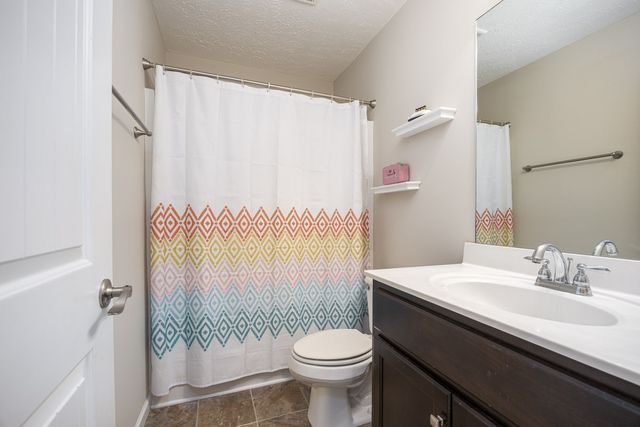 5350 Tony Lama Ln, Murfreesboro, TN 37128