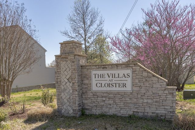 5350 Tony Lama Ln, Murfreesboro, TN 37128