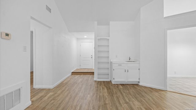 14614 HIGHLAND RDG, San Antonio, TX 78233
