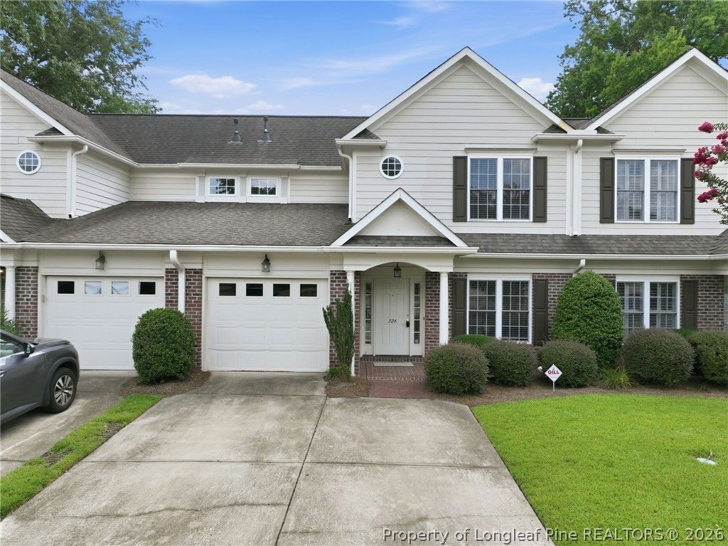 326 Coverly Square, Fayetteville, NC 28303 — exterior