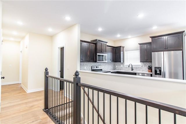 107 S Jefferson Avenue, Knob Noster, MO 65336