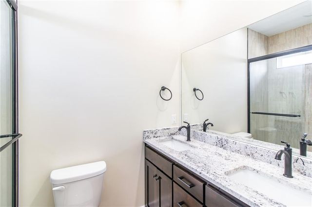 107 S Jefferson Avenue, Knob Noster, MO 65336