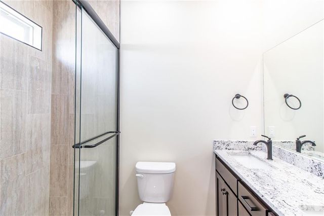 107 S Jefferson Avenue, Knob Noster, MO 65336