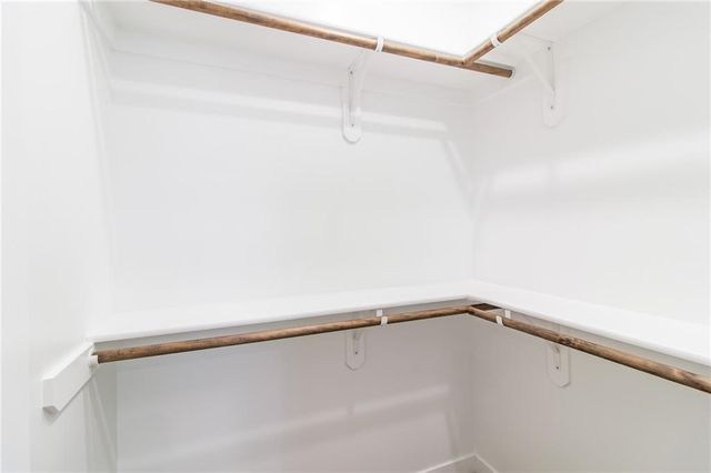 107 S Jefferson Avenue, Knob Noster, MO 65336