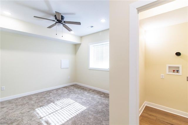 107 S Jefferson Avenue, Knob Noster, MO 65336