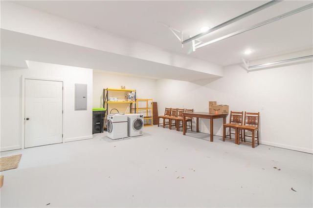 107 S Jefferson Avenue, Knob Noster, MO 65336