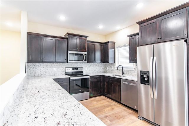 107 S Jefferson Avenue, Knob Noster, MO 65336