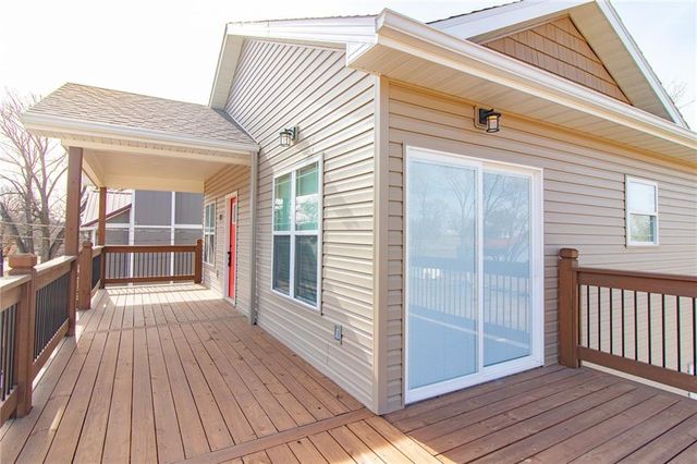 107 S Jefferson Avenue, Knob Noster, MO 65336