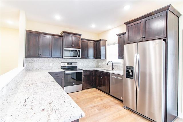 107 S Jefferson Avenue, Knob Noster, MO 65336