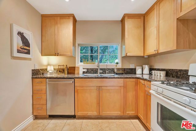10743 Mountair Avenue, Tujunga, CA 91042