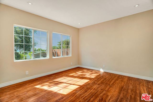 10743 Mountair Avenue, Tujunga, CA 91042
