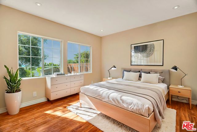 10743 Mountair Avenue, Tujunga, CA 91042