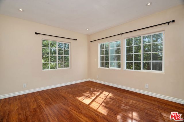 10743 Mountair Avenue, Tujunga, CA 91042