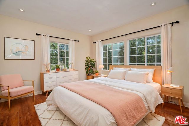 10743 Mountair Avenue, Tujunga, CA 91042