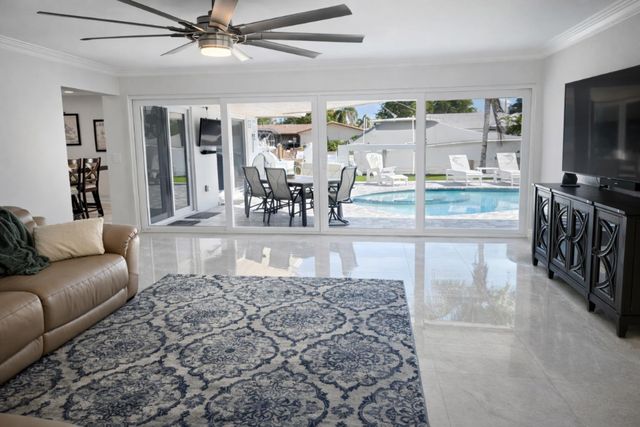 3910 NE 26th Avenue, Lighthouse Point, FL 33064