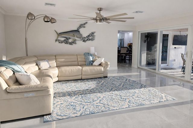 3910 NE 26th Avenue, Lighthouse Point, FL 33064