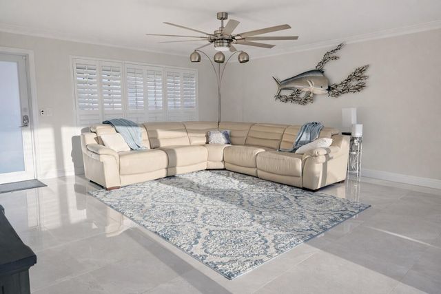 3910 NE 26th Avenue, Lighthouse Point, FL 33064