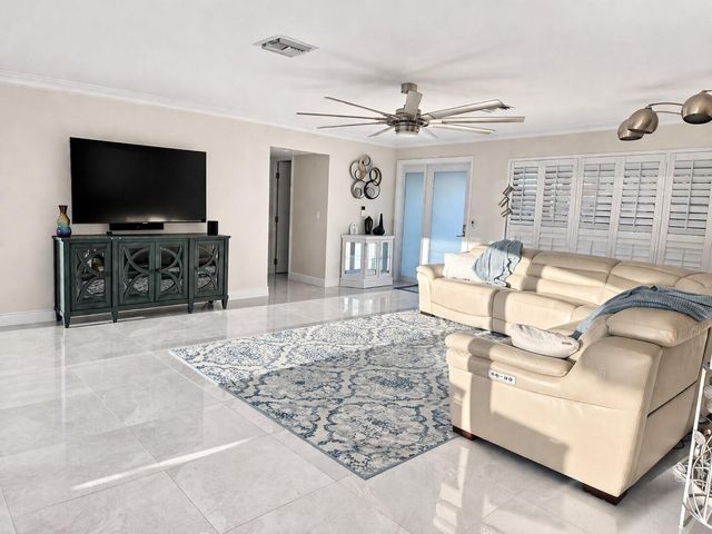 3910 NE 26th Avenue, Lighthouse Point, FL 33064