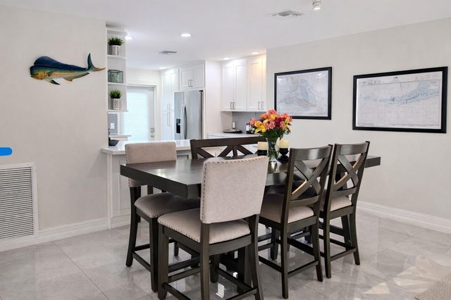 3910 NE 26th Avenue, Lighthouse Point, FL 33064