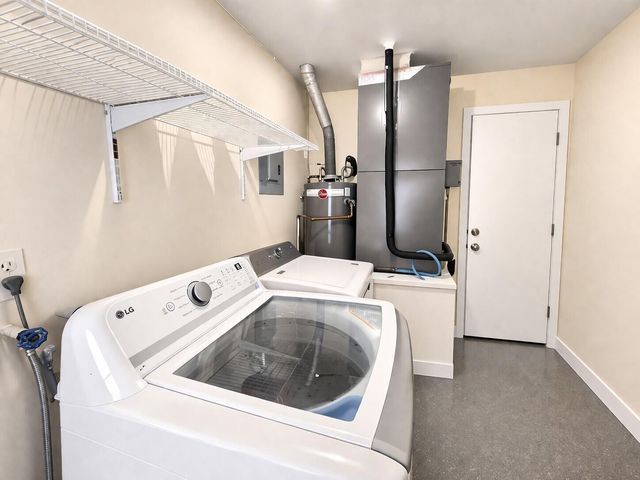 3910 NE 26th Avenue, Lighthouse Point, FL 33064