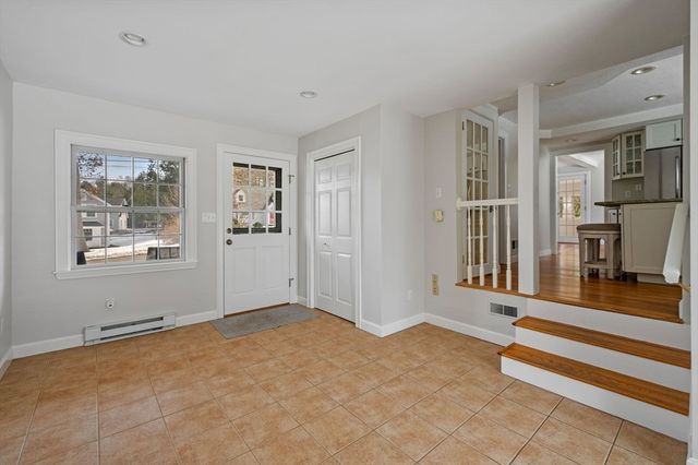 9 Oxbow Road, Lynnfield, MA 01940